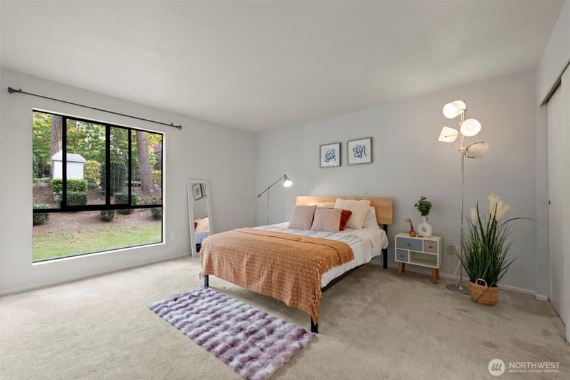Property photo for 1622 103rd Place NE #L2, Bellevue photo 11