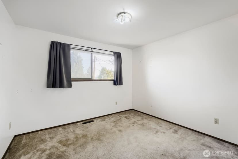 Property photo for 8046 S 116th Street, Seattle photo 10
