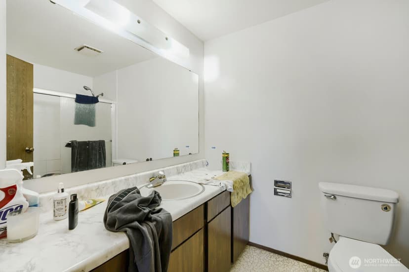 Property photo for 8046 S 116th Street, Seattle photo 12
