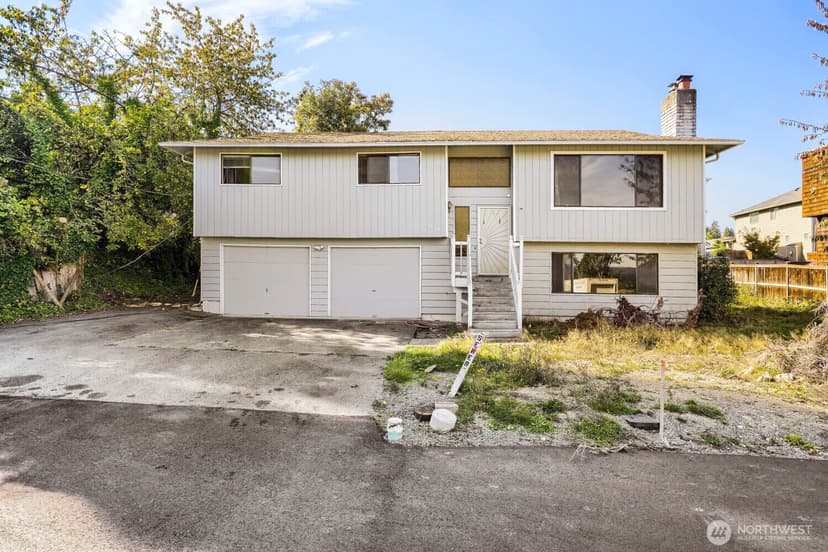 Property photo for 8046 S 116th Street, Seattle