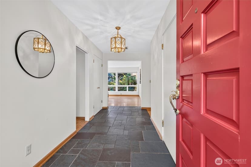 Property photo for 1455 NW 188th Street, Shoreline photo 3
