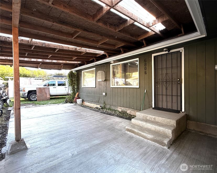 Property photo for 6806 19th Avenue NE, Tulalip photo 3