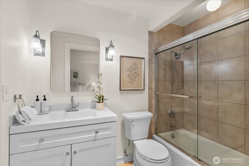 Property photo for 3700 W 25th Place #201, Seattle photo 30