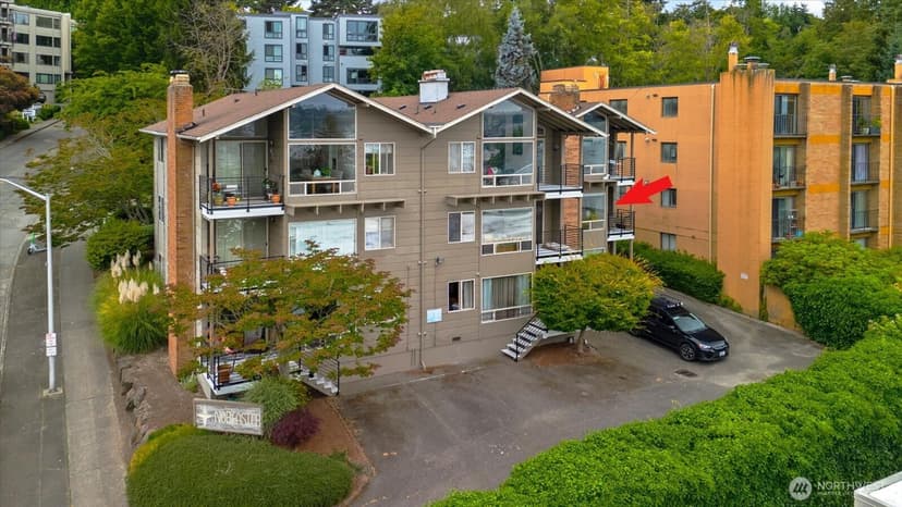 Property photo for 3700 W 25th Place #201, Seattle photo 44