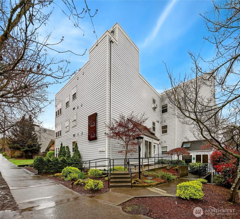 Property photo for 6547 42nd Avenue SW #303, Seattle