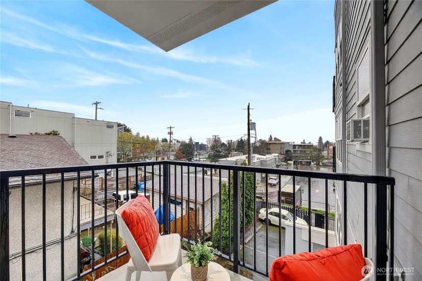 Property photo for 6547 42nd Avenue SW #303, Seattle photo 24