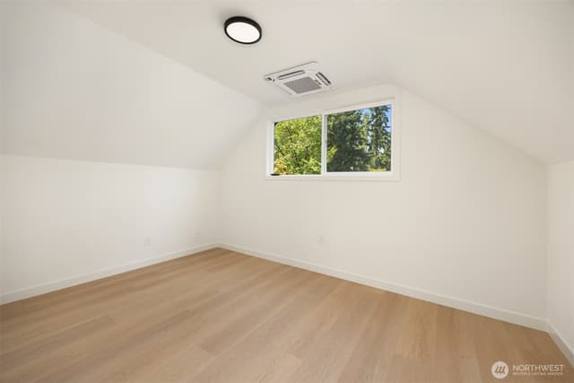 Property photo for 14205 77th Avenue NE, Kirkland photo 5