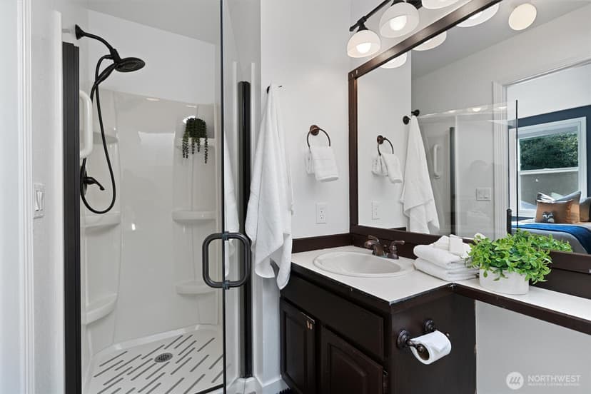 Property photo for 3802 25th Avenue W, Seattle photo 20
