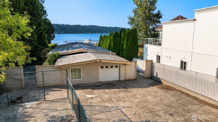 Property photo for 5029 Ripley Lane N, Renton photo 2