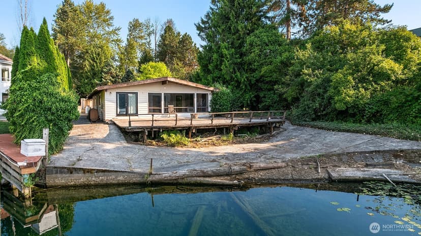 Property photo for 5029 Ripley Lane N, Renton photo 4