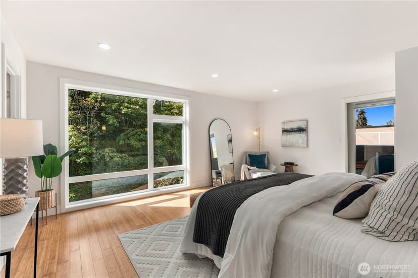 Property photo for 1768 Valentine Place S, Seattle photo 15