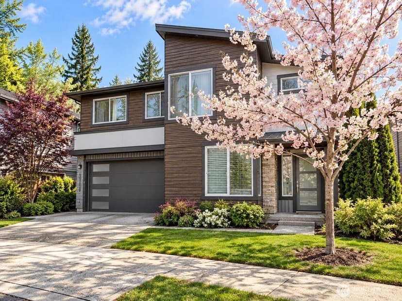 Property photo for 10323 133rd Court NE, Redmond