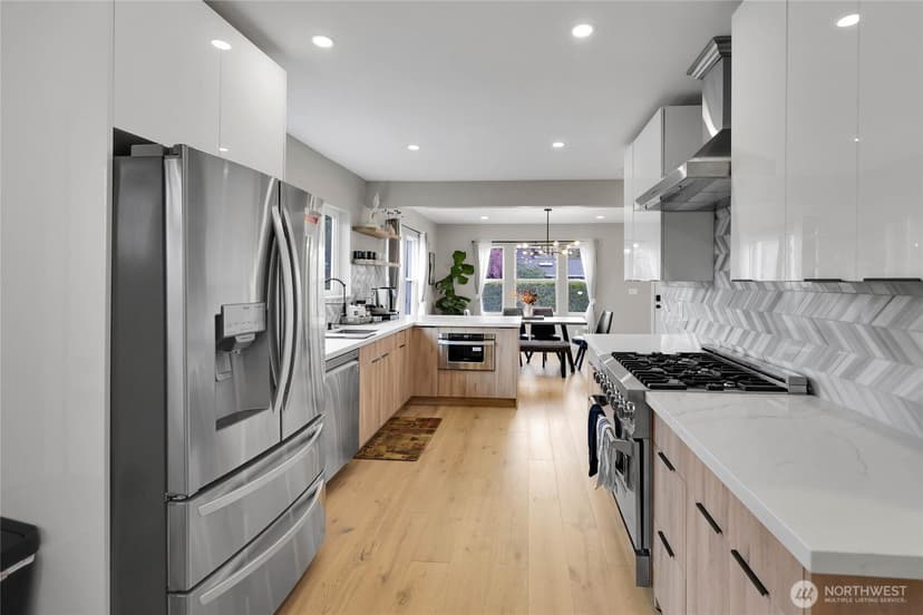Property photo for 7901 16th Avenue SW, Seattle photo 13