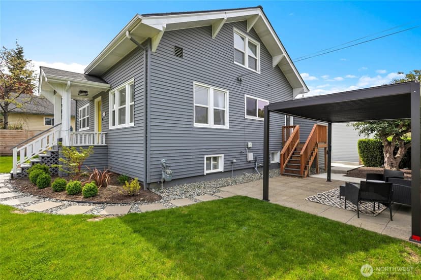 Property photo for 7901 16th Avenue SW, Seattle photo 2