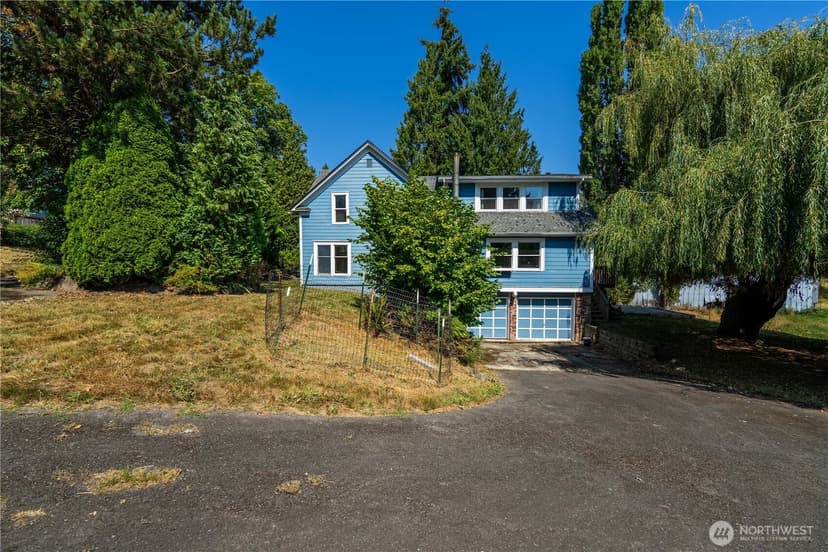 Property photo for 10121 67th Avenue NE, Arlington