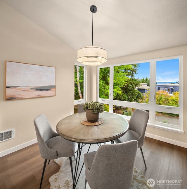 Property photo for 12014 98th Avenue NE #302, Kirkland photo 3