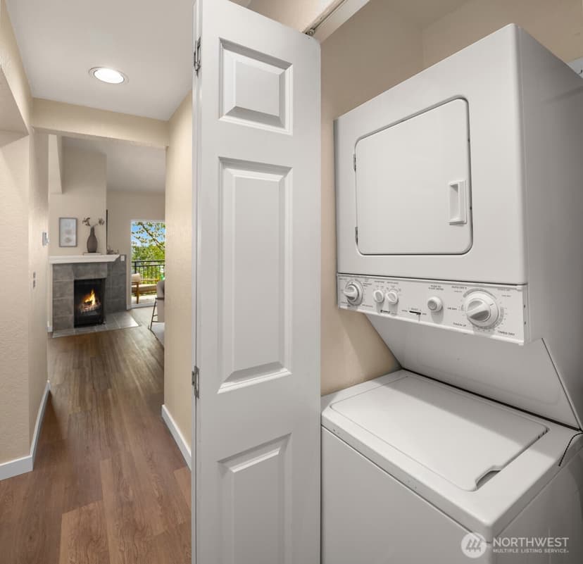 Property photo for 12014 98th Avenue NE #302, Kirkland photo 21