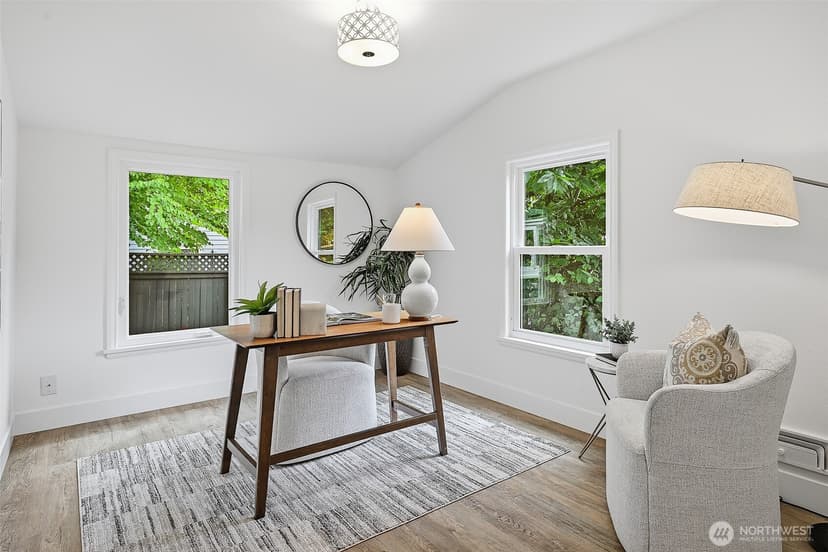 Property photo for 1512 6th Avenue W, Seattle photo 12