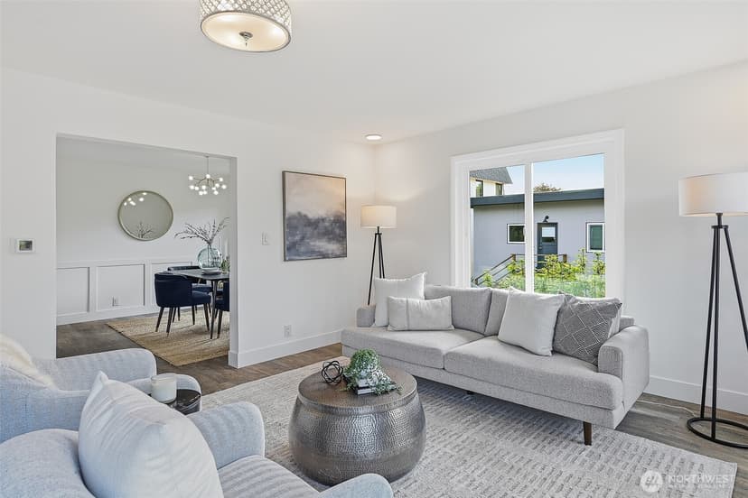 Property photo for 1512 6th Avenue W, Seattle photo 6