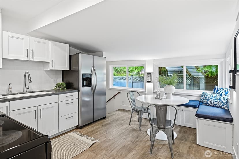 Property photo for 1512 6th Avenue W, Seattle photo 9