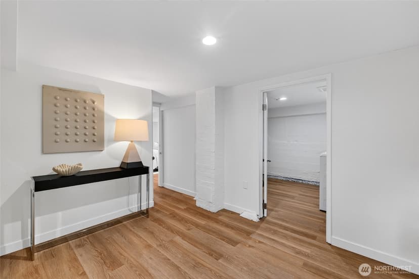 Property photo for 2907 SW Cloverdale St, Seattle photo 13