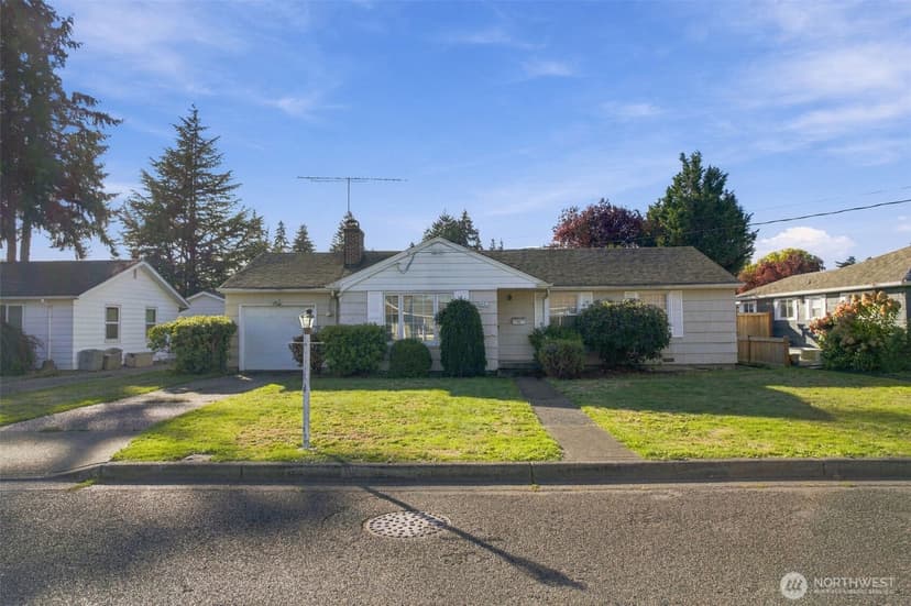 Property photo for 324 18th Street NW, Puyallup
