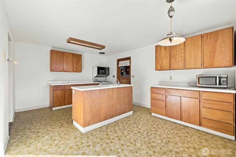 Property photo for 324 18th Street NW, Puyallup photo 11