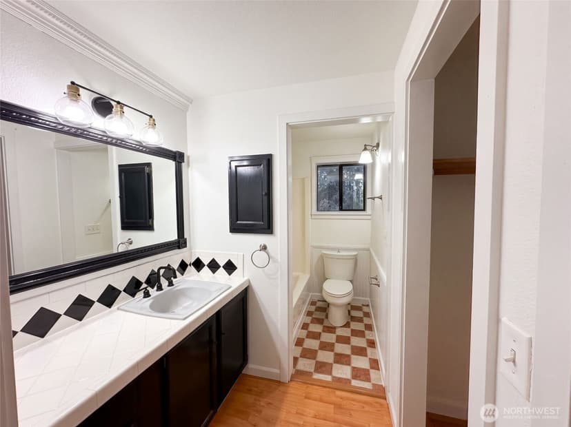 Property photo for 7423 Ebbert Drive SE, Port Orchard photo 24