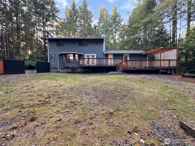 Property photo for 7423 Ebbert Drive SE, Port Orchard photo 5