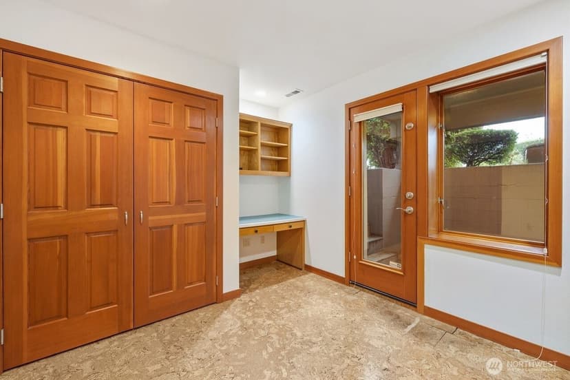 Property photo for 9600 Hilltop Rd, Bellevue photo 29