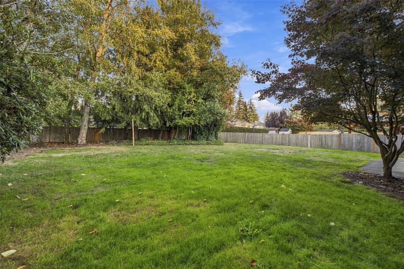 Property photo for 2823 199th Avenue Ct E, Bonney Lake photo 11