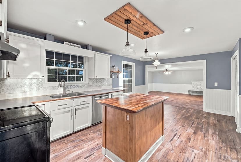 Property photo for 2823 199th Avenue Ct E, Bonney Lake photo 8
