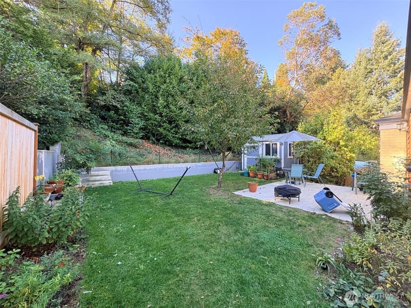 Property photo for 9233 17th Avenue NE, Seattle photo 14