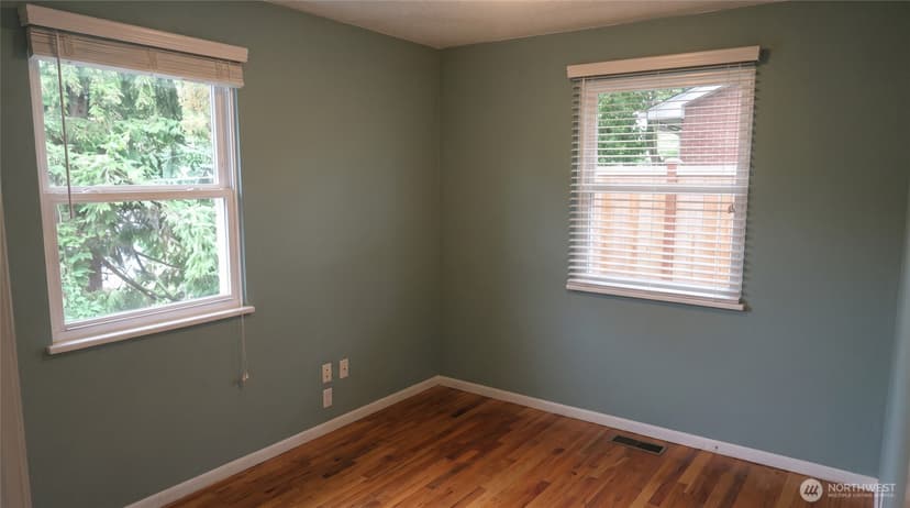 Property photo for 9233 17th Avenue NE, Seattle photo 10