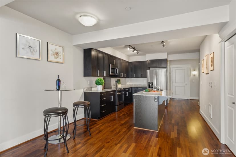 Property photo for 699 John Street #507, Seattle photo 2