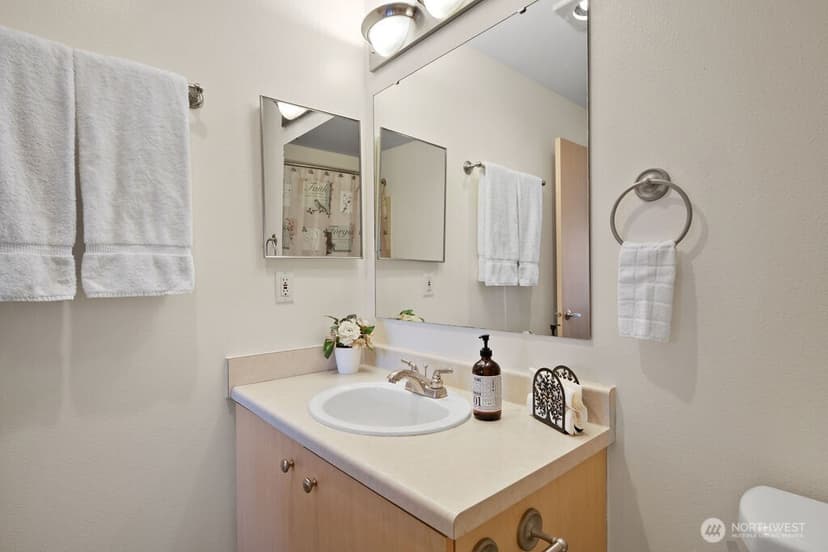 Property photo for 2818 Grand Avenue #B501, Everett photo 16