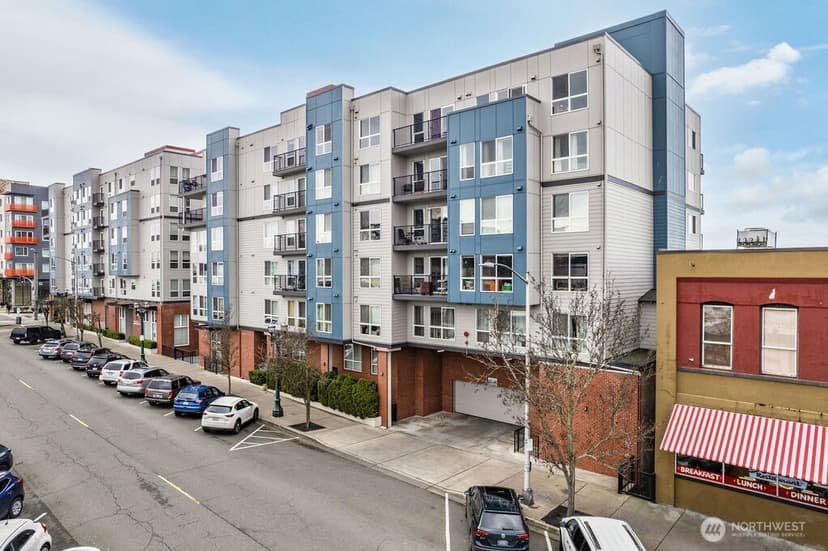 Property photo for 2818 Grand Avenue #B501, Everett photo 25