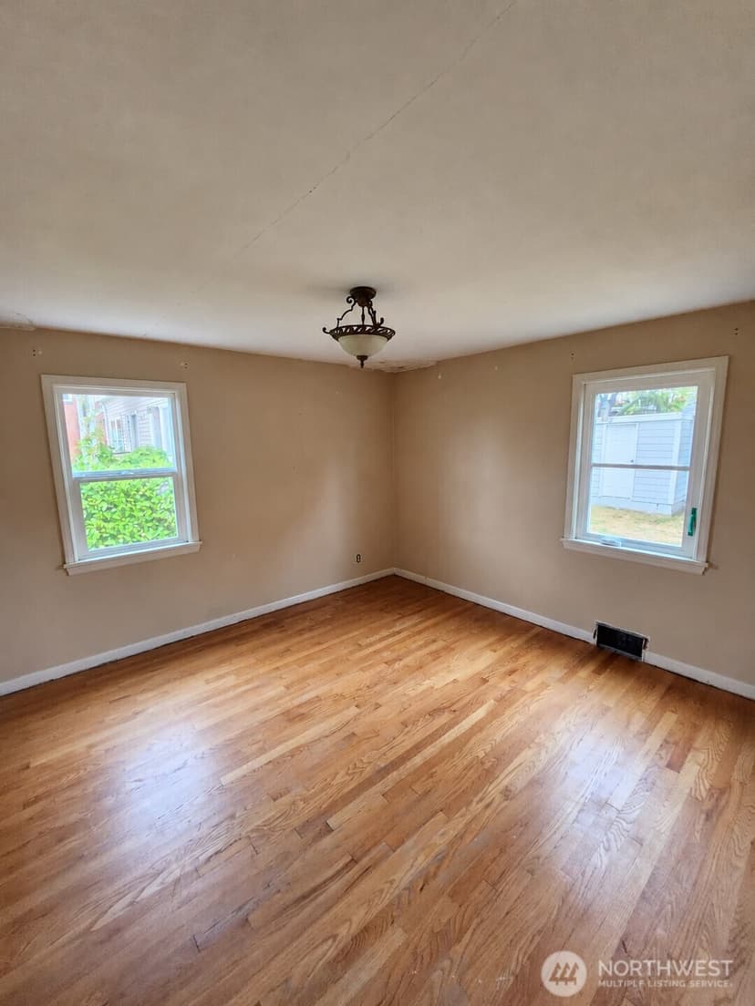 Property photo for 742 N 77th Street, Seattle photo 11