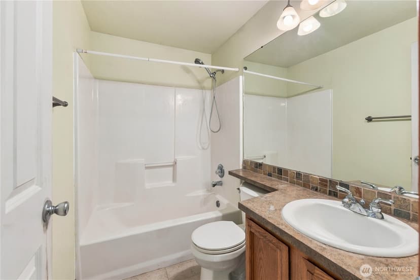 Property photo for 907 130th St E, Tacoma photo 21