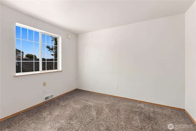 Property photo for 907 130th St E, Tacoma photo 17