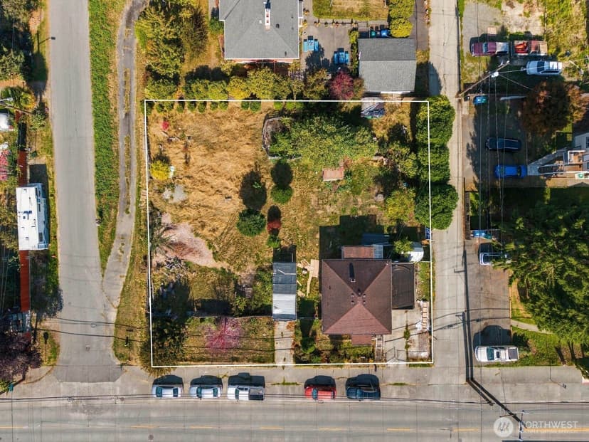 Property photo for 2116 SW Thistle Street, Seattle