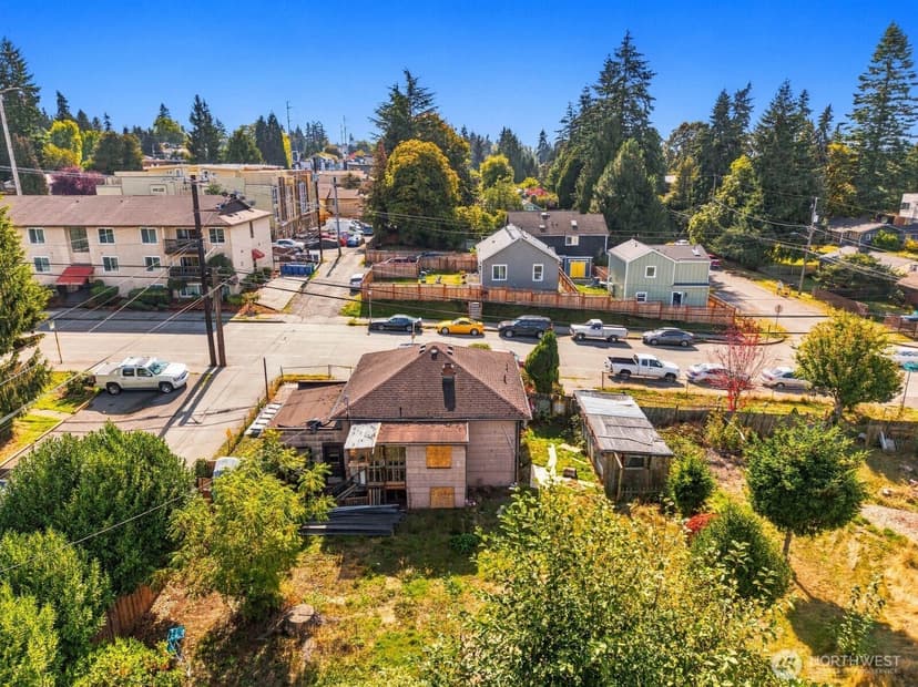 Property photo for 2116 SW Thistle Street, Seattle photo 4