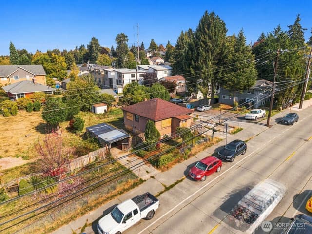 Property photo for 2116 SW Thistle Street, Seattle photo 2