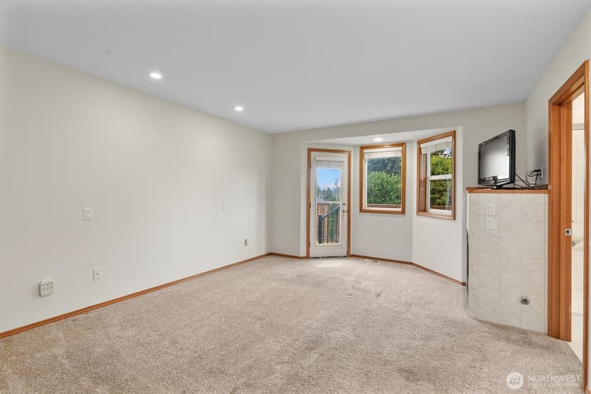 Property photo for 26127 145th Avenue SE, Kent photo 18