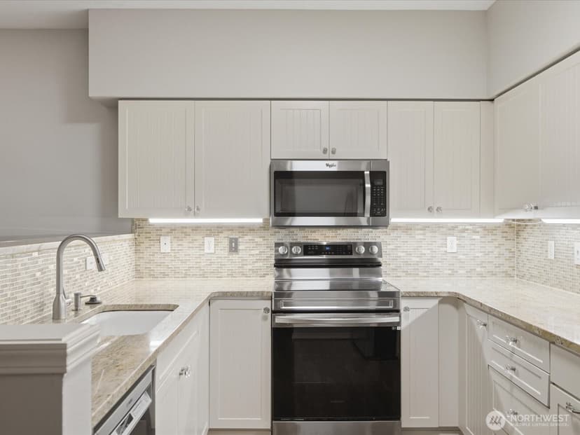 Property photo for 15026 40th Avenue W #12-101, Lynnwood photo 7