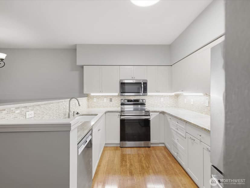 Property photo for 15026 40th Avenue W #12-101, Lynnwood photo 6