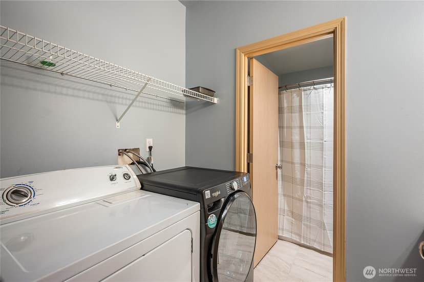 Property photo for 6716 Lower Ridge Road, Everett photo 22