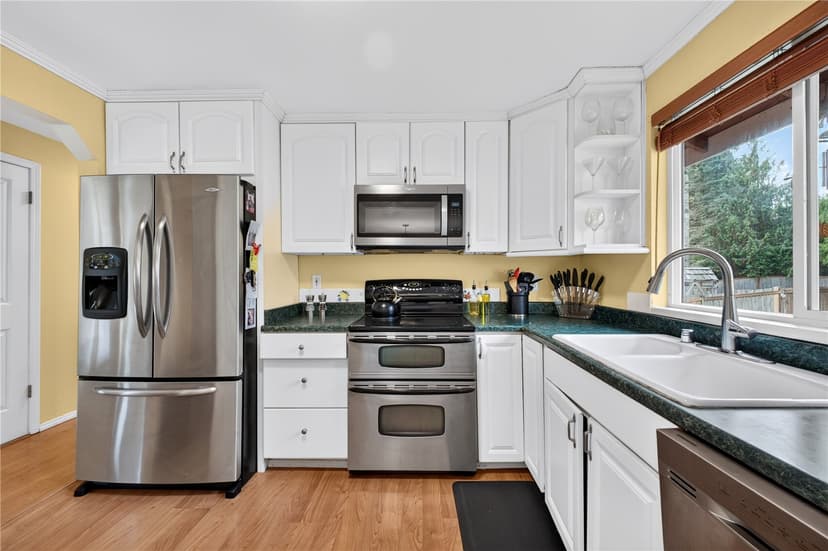 Property photo for 16610 4th Drive SE, Bothell photo 7