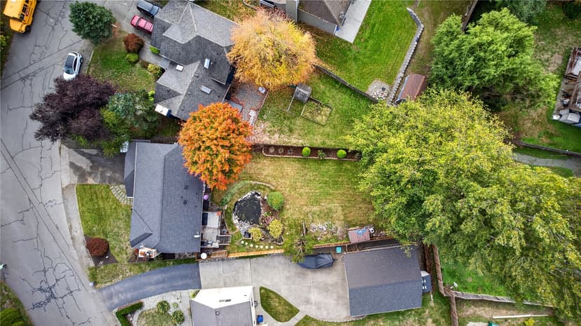 Property photo for 16610 4th Drive SE, Bothell photo 3
