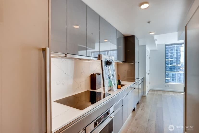 Property photo for 1808 Minor Avenue #1110, Seattle photo 2
